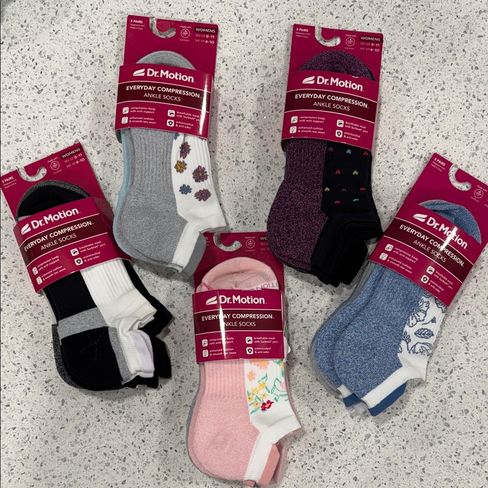 DR.MOTION COMPRESSION SOCKS 3-PAIR PACK WOMEN BLACK-WHITE size 9-11 Shoe 4-10